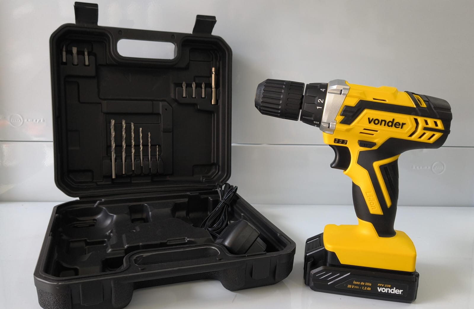 Parafusadeira Vonder 12V